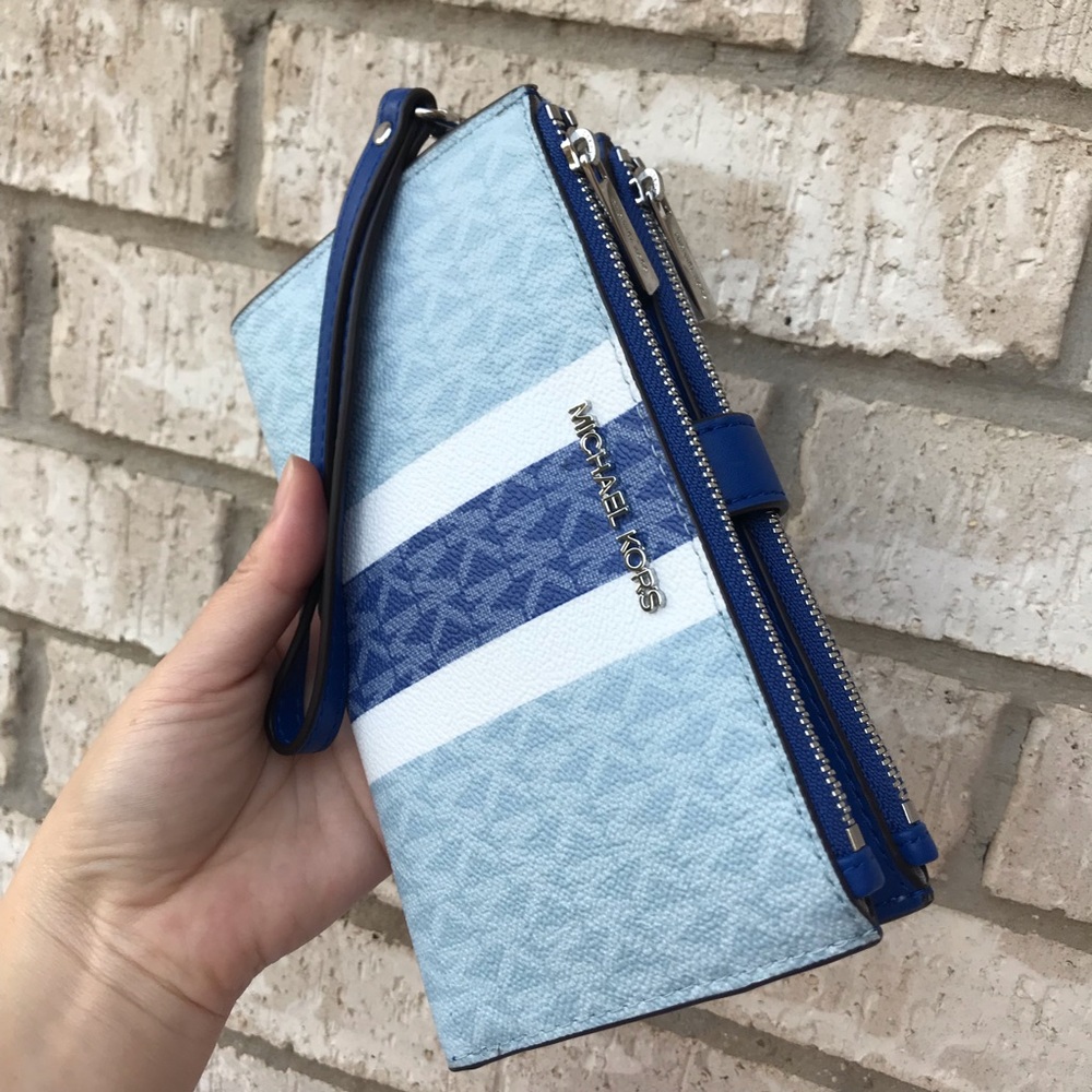 Nwt! Michael kors wallet